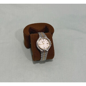 Vintage Seiko Kinetic 3M22 0C89 - 32 MM White Dial, Original Two-Tone Band. Runs